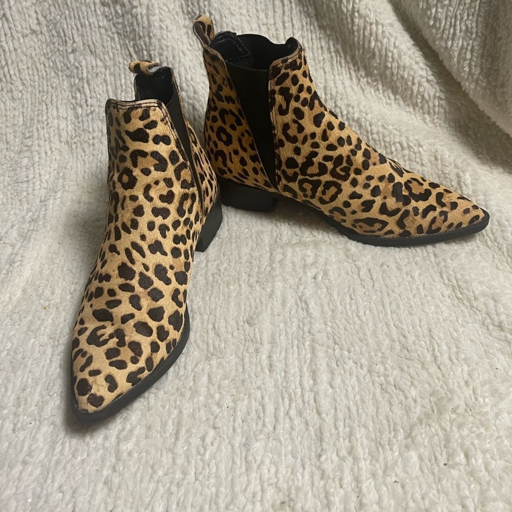 Steve Madden leather calf hair Leopard Print slip on Ankle Boots SZ6M - Picture 2 of 10